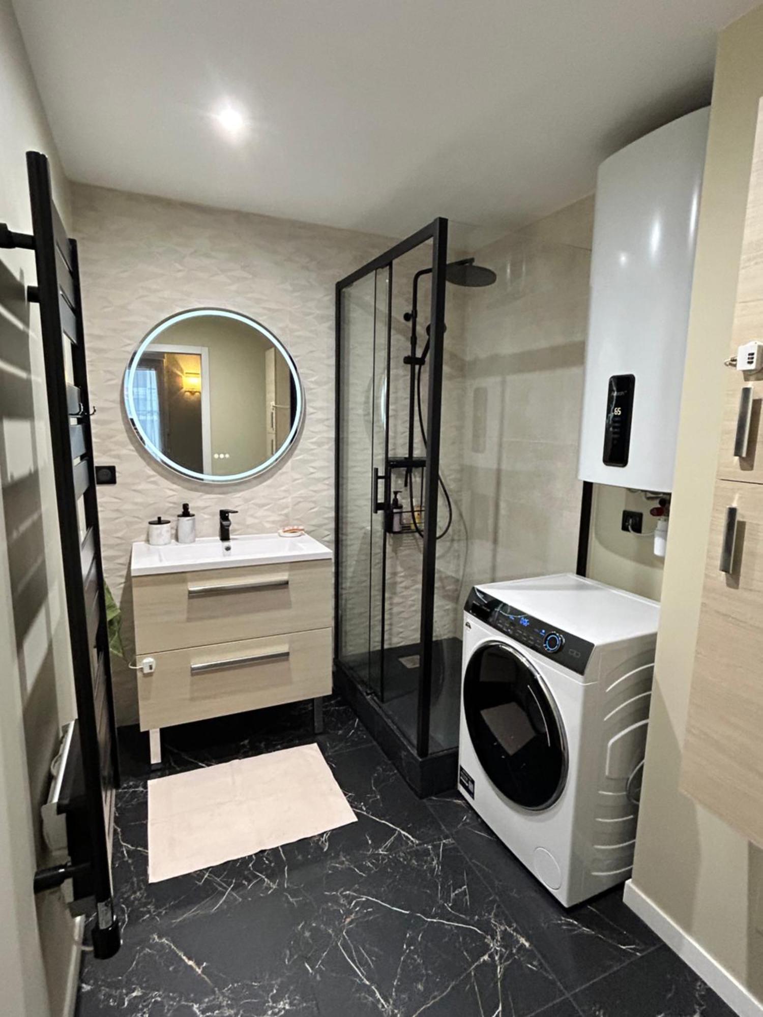 Sweet And Comfy In Hyper City Center With Netflix, Prime And Disney Plus Included Noisy-le-Grand Luaran gambar